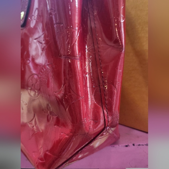 (2) authentic Louis Vuitton Vernis Purses! - Picture 15 of 16